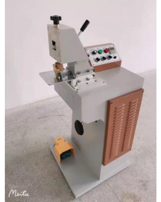 SEPA MANUAL CONTROLLED CREASING MACHINE FOR SHAPES