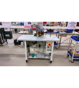 SEPA ZIPPER GLUING AND FOLDING WITH AUTO KNIFE CUT